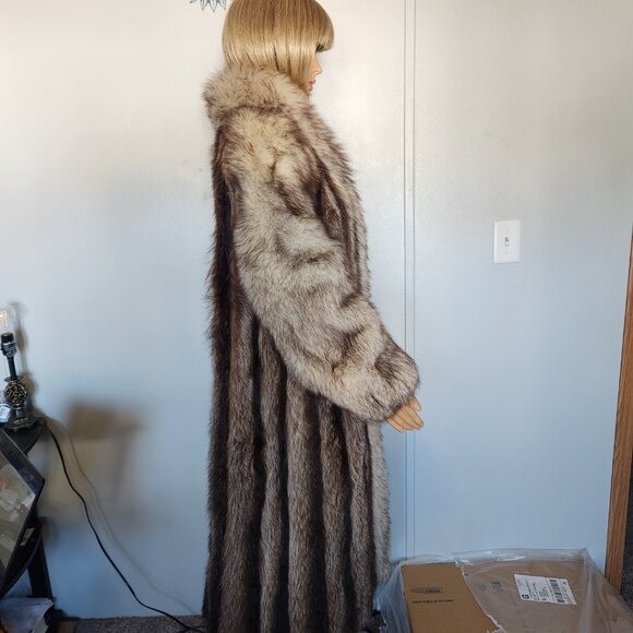 #694 Raccoon/fox fur coat/ small - Picture 6 of 9